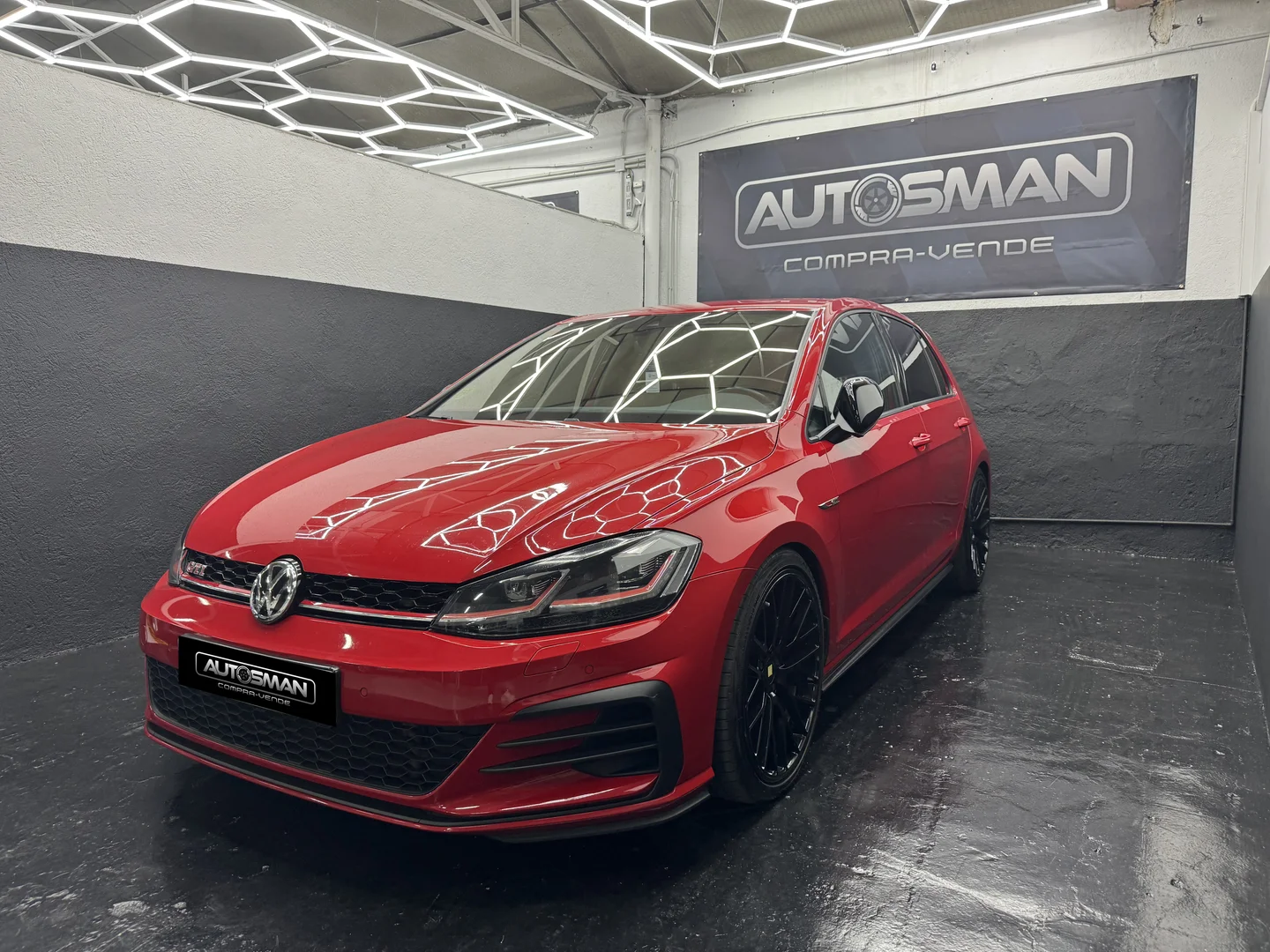 VOLKSWAGEN GOLF GTI Performance  2018 Gasolina Rojo - Vista lateral